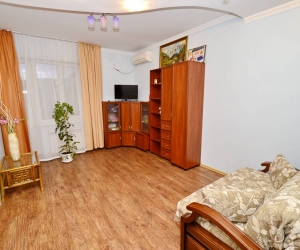Квартира 2-х комнатная 4-х местная с кухней
